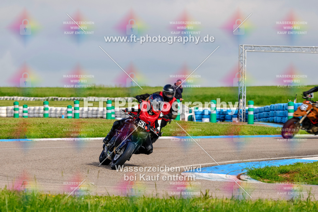 MotoTeam-8401 | Hier findet Ihr Bilder von Touristenfahrten auf der Nürburgring Nordschleife oder von anderen Veranstaltungen die ich besucht habe. Viel Spass beim Durch Schauen 