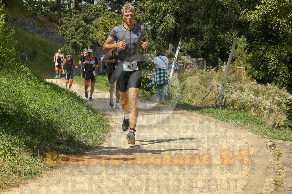 250824_1332_EX1_2747 | Sportfotografie im Rhein-Sieg Kreis, Köln, Bonn, NRW, Rheinland Pfalz, Hessen, etc. Unser Tätigkeitsfeld umfasst den Laufsport vom Volkslauf über den Marathon, Duathlon, Triathon bis zum Ultralauf wie Kölnpfad Ultra oder Schindertrail.