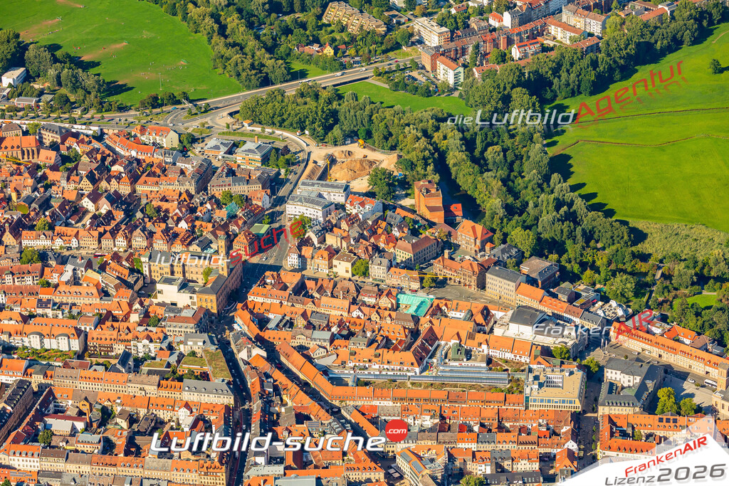 Luftaufnahme Altstadt Fürth - Die Luftaufnahme wurde 2025 vom UL-Flugzeug heraus erstellt ( keine Drohne ) - Hochauflösende Luftaufnahme - für professionelle Ausdrucke geeignet. Die Geschenkidee !Mit Lizenz und Bildrechte bestellbar