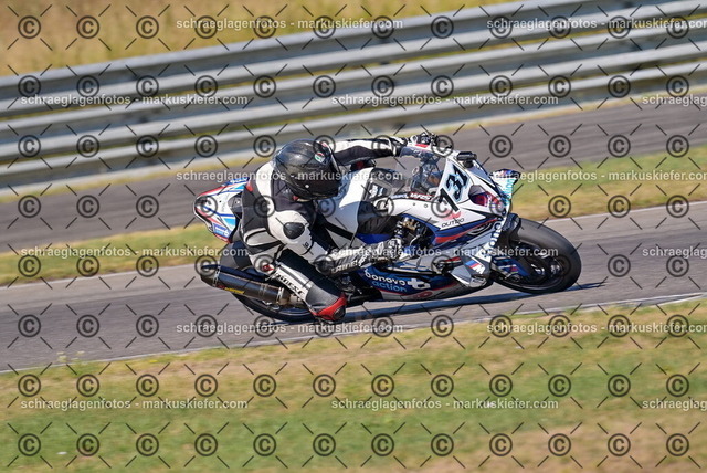 26bt05-0135 | markuskiefer.com - Realisiert mit Pictrs.com