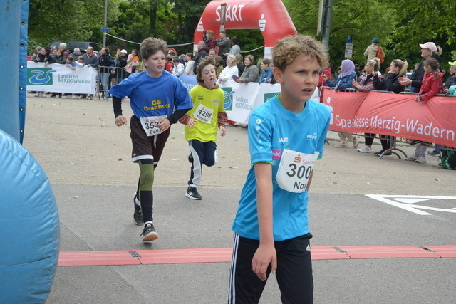 11-06-06_ | Meisterchip Fotoshop - Realisiert mit Pictrs.com