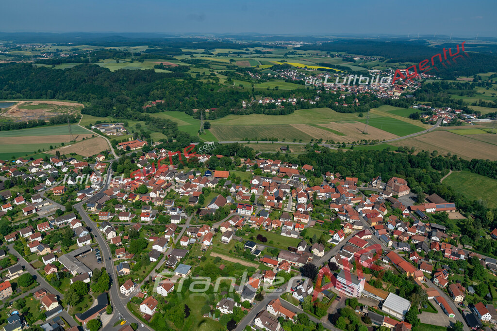 aktuelles Luftbild von  Redwitz-rodach - Luftaufnahme wurde 2018 von https://frankenair.de mittels Flugzeug (keine Drohne) erstellt.
