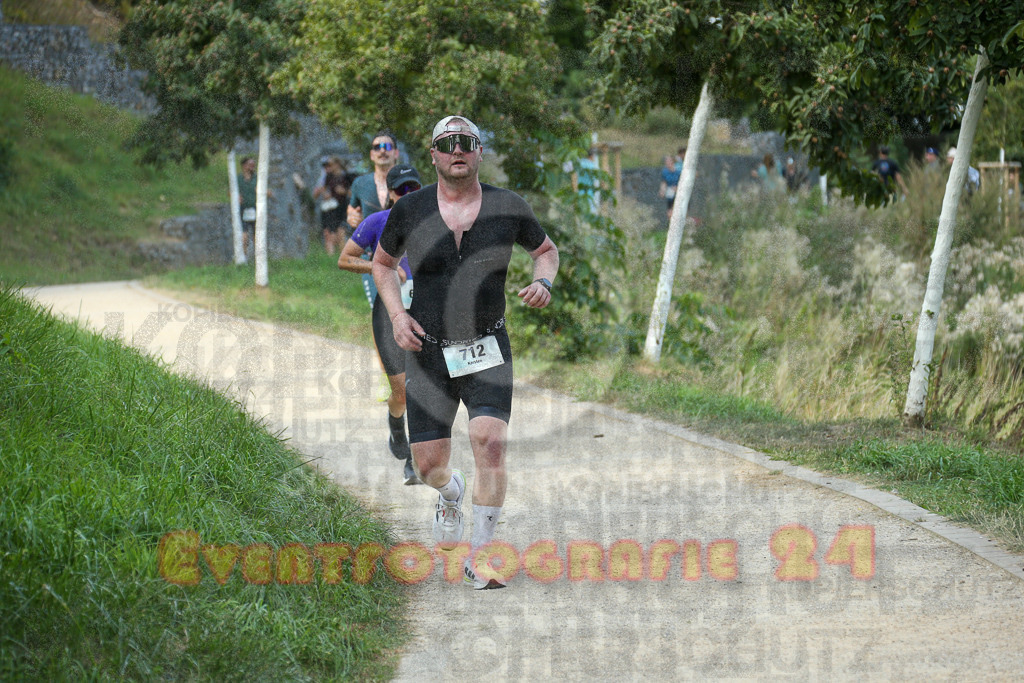 250824_1440_EX1_7122 | Sportfotografie im Rhein-Sieg Kreis, Köln, Bonn, NRW, Rheinland Pfalz, Hessen, etc. Unser Tätigkeitsfeld umfasst den Laufsport vom Volkslauf über den Marathon, Duathlon, Triathon bis zum Ultralauf wie Kölnpfad Ultra oder Schindertrail.