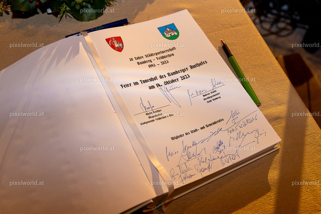 30 Jahre Städtepartnerschaft mit Bamberg und 30 Jahre Kultur Forum Amthof | Bildershop von pixelworld.at - Realisiert mit Pictrs.com