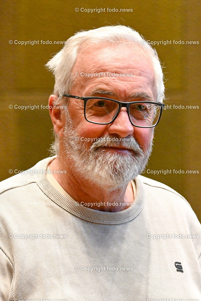 Musiktheater Linz_ Schlag_ Brugger_ Trawoeger_ 19.10.2023-11 | 19.10.2023, Musiktheater Linz, AUT, Musiktheater Linz, Schlag, Brugger, Trawoeger, im Bild Wolfgang Schlag (Kurator)