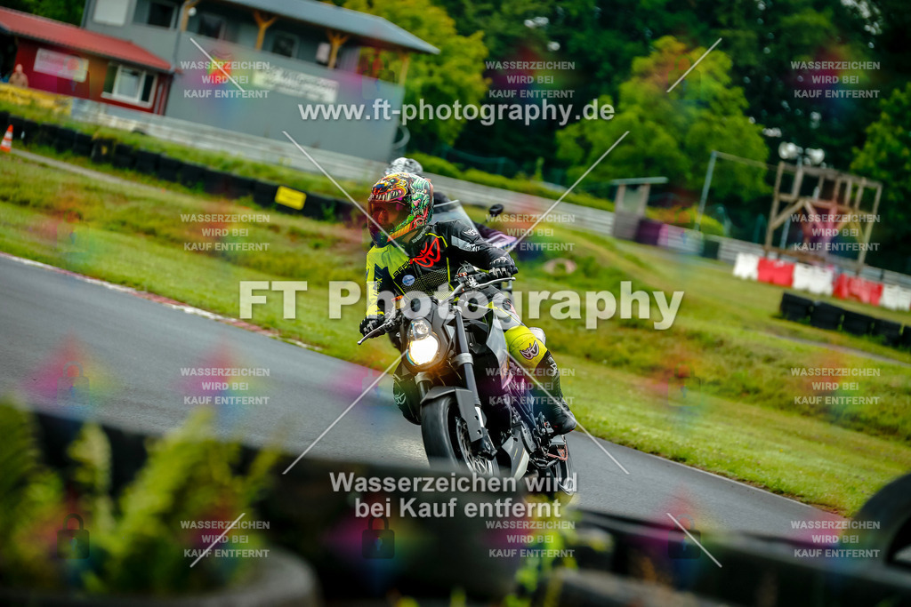VBK-3927 | Hier findet Ihr Bilder von Touristenfahrten auf der Nürburgring Nordschleife oder von anderen Veranstaltungen die ich besucht habe. Viel Spass beim Durch Schauen 