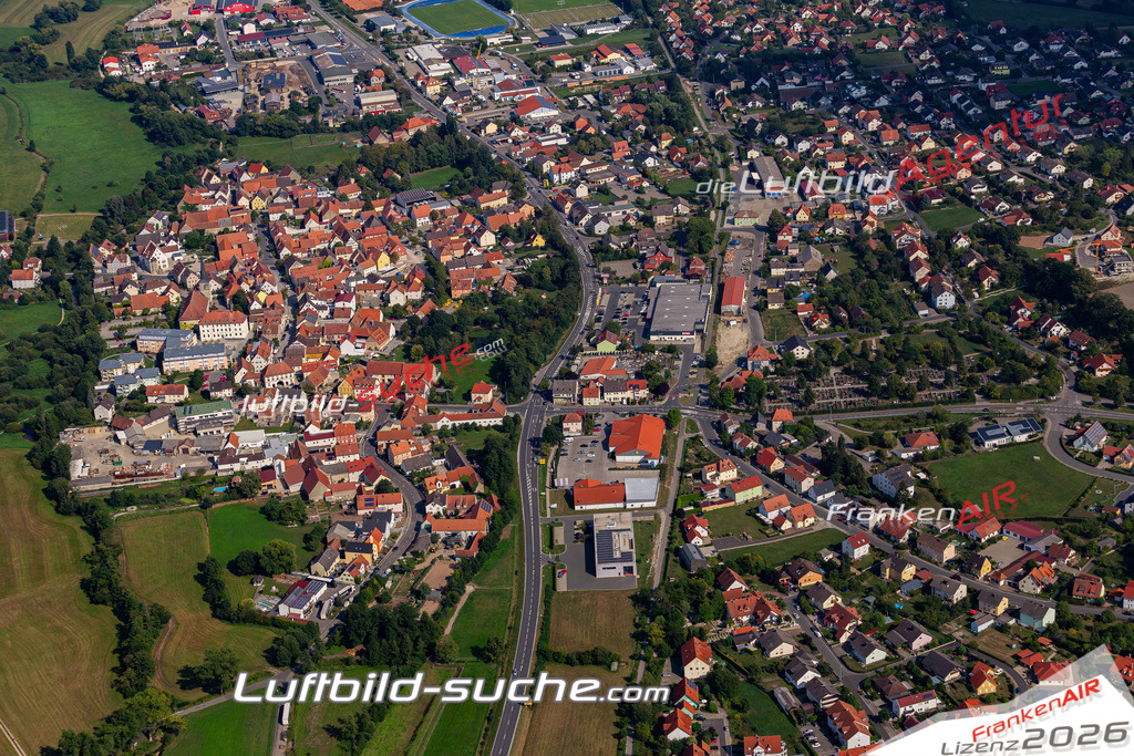Das Luftbild der Stadt Burgebrach wurde 2019 vom Flugzeug heraus erstellt (keine Drohne) Aufnahmehöhe ca.400 Meter- hohe Auflösung- beste Druck-Qualität garantiert!
