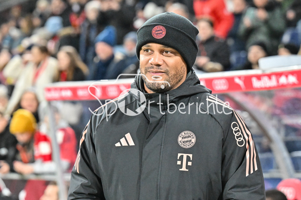 Augsburger Panther - EC VSV | im Bild Vincent KOMPANY Trainer FC Bayern Muenchen vor der Partie in Salzburg / Testspiel: RB Salzburg - FC Bayern Muenchen, Red Bull Arena am 06.01.2025