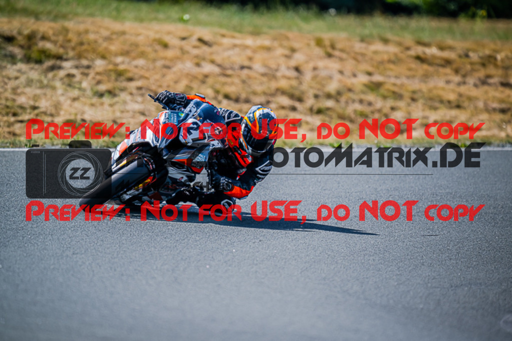 MaZZes_FotoMatrix_220722_7241 | IDM1000