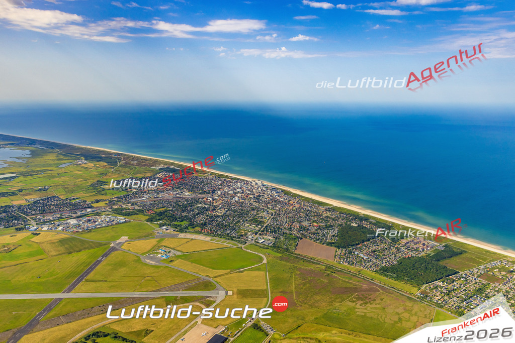 Westerland Sylt Bild- Das Luftbild wurde 2025 vom UL-Flugzeug heraus erstellt ( keine Drohne bzw. Drohnenaufnahme ) - Hochauflösende Luftaufnahme -Nicht vergleichbar mit Google Maps oder Satelittenbilder- Die Geschenkidee !Mit Lizenz und Bildrechte bestellbar - CC