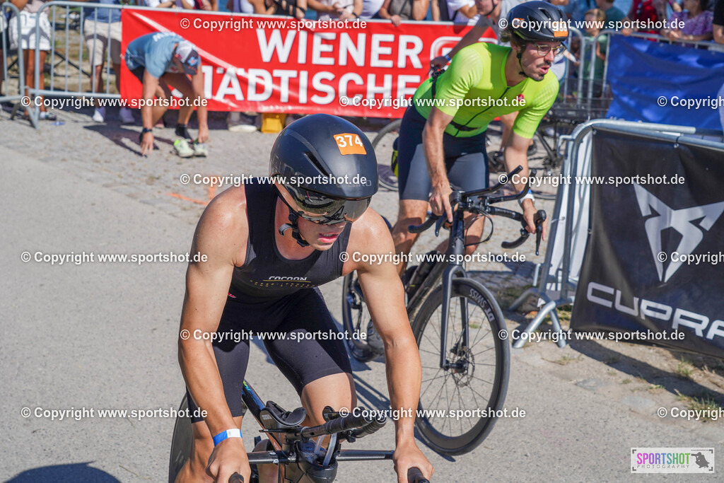 DSC00908 | Vienna Triathlon 2024                                        P3 Event                                                             #yourpictrs #sportshot_your_pictrs                 @Sportshotphotography                                     Photo Credit: www.sportshot.de