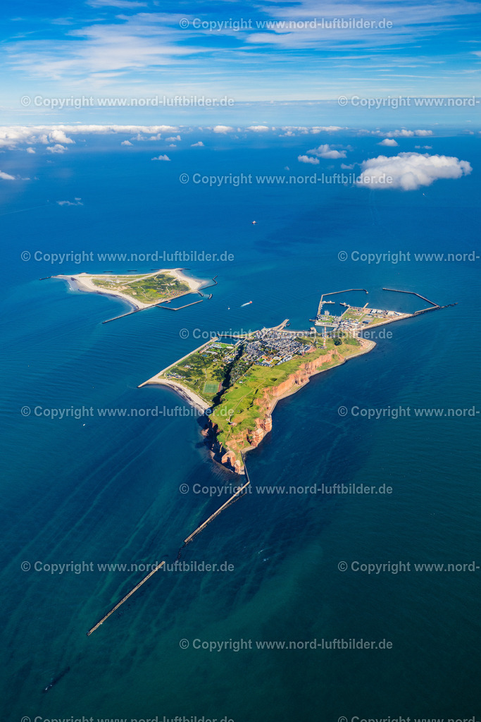 Helgoland_ELS_9023160823 | HELGOLAND 16.08.2023 Küsten- Landschaft der Insel Helgoland in der Nordsee im Bundesland Schleswig-Holstein, Deutschland. Weiterführende Informationen bei: Helgoland Tourismus-Service. // Coastal landscape of the island of Helgoland in the North Sea in the state of Schleswig-Holstein, Germany. Further information at: Helgoland Tourismus-Service. Foto: Martin Elsen