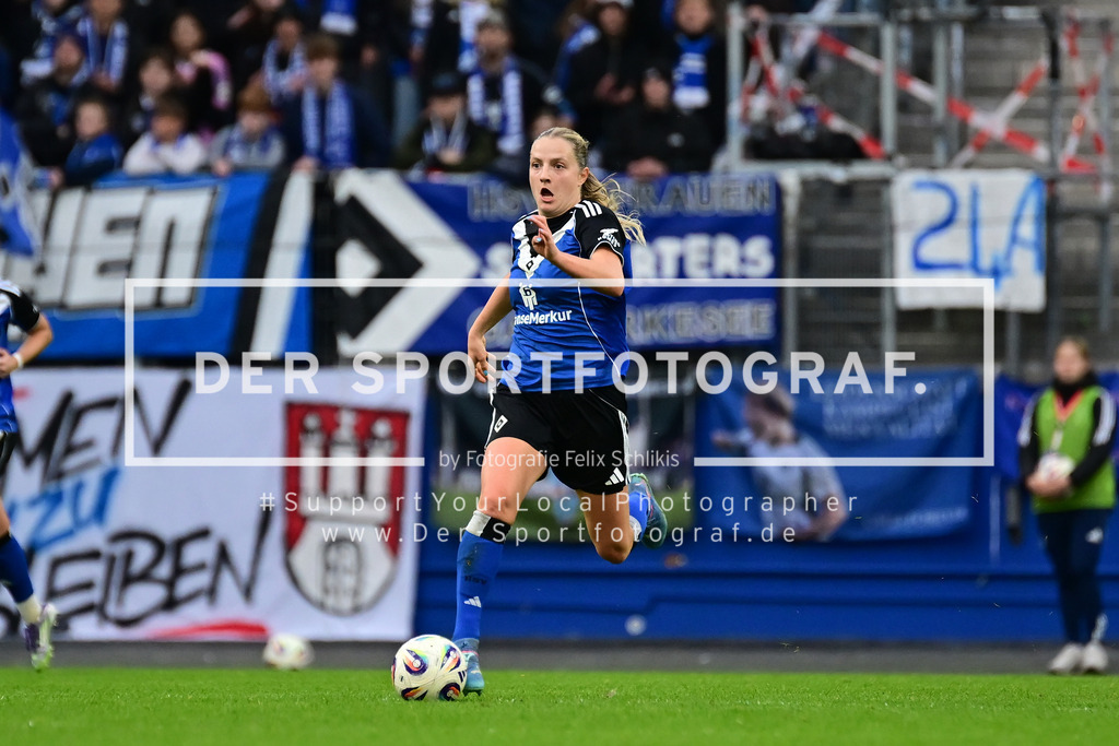 Fußball I Frauen I Saison 2025-2026 I Bundesliga I 8. Spieltag I Hamburger SV - Eintracht Frankfurt I 26308 | Nina Räcke (39, Hamburger SV) - Realized with Pictrs.com