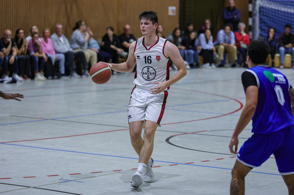 Regio BAYER GIANTS vs NEW Elephants Grevenbroich-57 | Fotos von Basketballspielen aus dem Raum NRW fotografiert von Gero Mueller-Laschet und Daniel Schaefer - Realisiert mit Pictrs.com