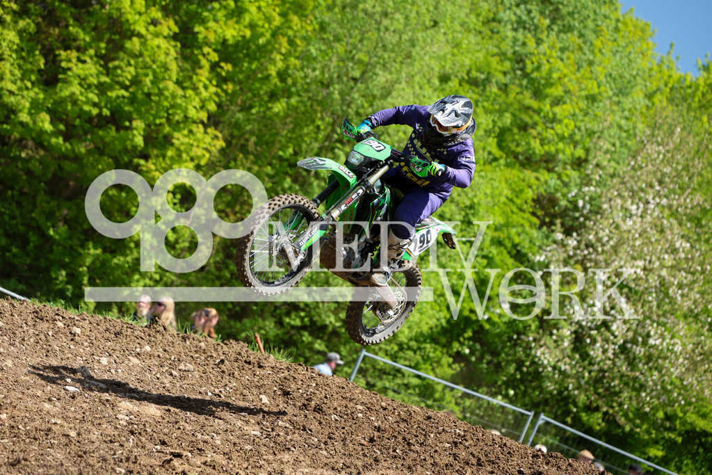 5E6A7108 | 989 MEDIAWORK