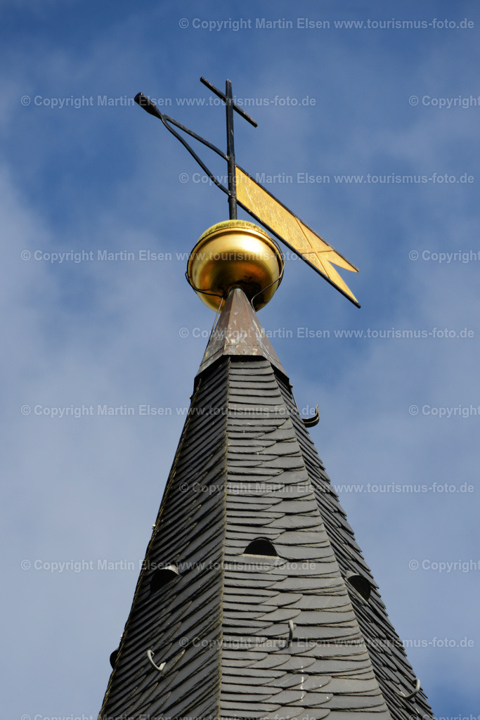 Freiburger Kirche_ELS_6828a | Freiburg an der Elbe - Aufnahmedatum: 20.09.2012, Aufnahmehöhe:  m, Koordinaten:  - , Bildgröße: 4912 x  7360 Pixel - Copyright 2012 by Martin Elsen, Kontakt: Tel.: +49 157 74581206, E-Mail: info@schoenes-foto.deSchlagwörter:Kirche,Orgel,Altar,Glocke, Foto - Realisiert mit Pictrs.com