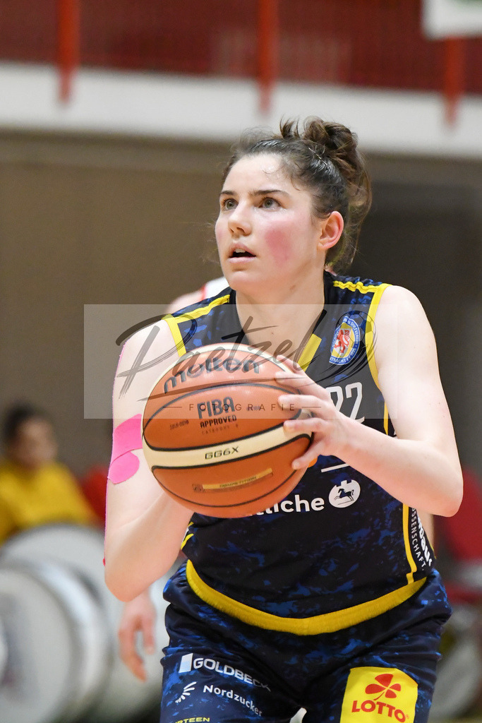 20200209_PAOEBS_0038 | Basketball, Frauen: Shannon Hatch (Eintracht Braunschweig) in Aktion, am Ball, Einzelaktion waehrend des Spiels der 2. DBBL zwischen Panthers Academy Osnabrueck und Eintracht Braunschweig im datos – home of the panthers am 09.02.2020 in Osnabrueck, Deutschland. - Realisiert mit Pictrs.com