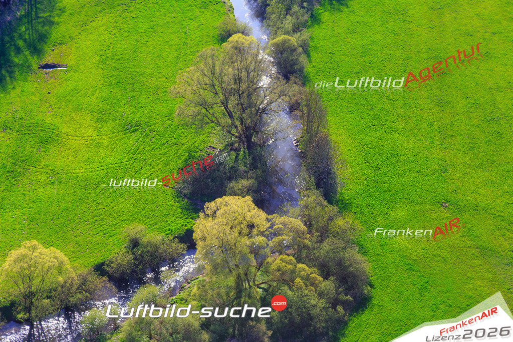 Die Luftaufnahme der Stadt Neudrossenfeld wurde vom UL-Flugzeug heraus erstellt ( keine Drohne )- hohe Auflösung für beste Qualität