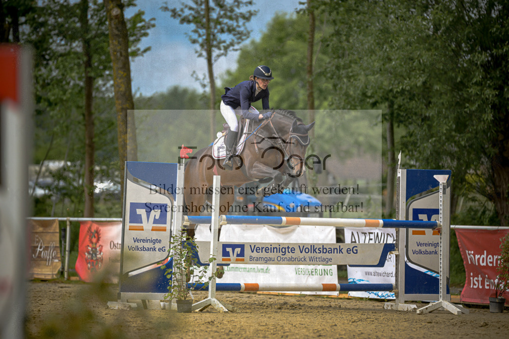 20240505-DOS_0656 | Entdecke hochwertige Reitturnierfotos von Foto Oger. Professionell, emotional und authentisch – jetzt Lieblingsmomente im Shop bestellen.Deutschlandweite Turnierfotografie. - Realisiert mit Pictrs.com