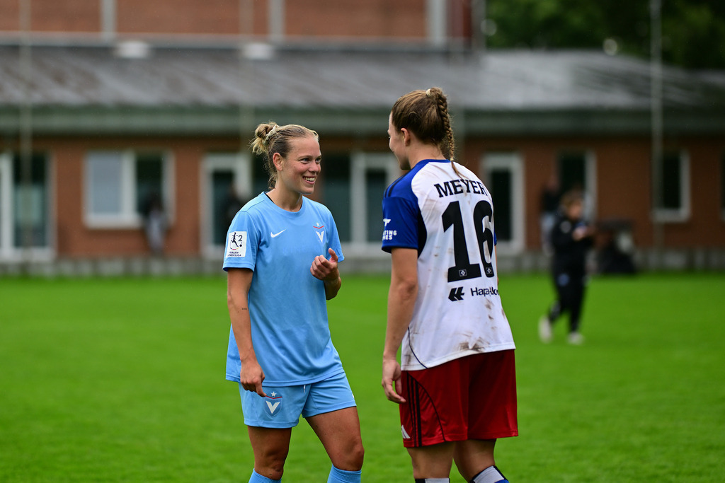 Fußball I Frauen I Saison 2025-2026 I Testspiel I Hamburger SV - FC Viktoria 1889 Berlin | Der Sportfotograf. - Realisiert mit Pictrs.com