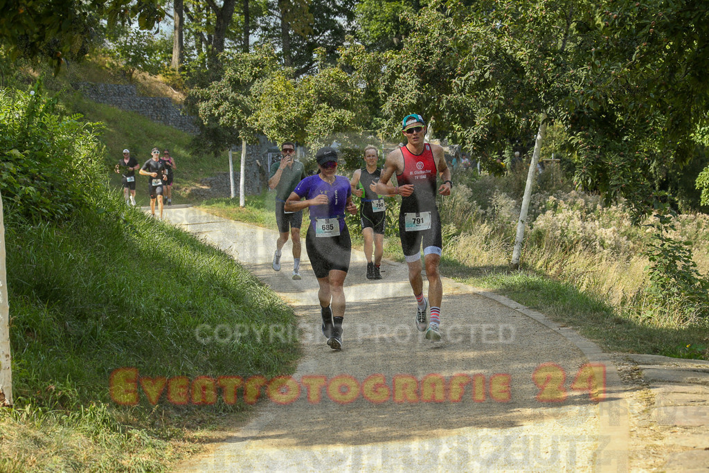 250824_1447_EX1_7573 | Sportfotografie im Rhein-Sieg Kreis, Köln, Bonn, NRW, Rheinland Pfalz, Hessen, etc. Unser Tätigkeitsfeld umfasst den Laufsport vom Volkslauf über den Marathon, Duathlon, Triathon bis zum Ultralauf wie Kölnpfad Ultra oder Schindertrail.