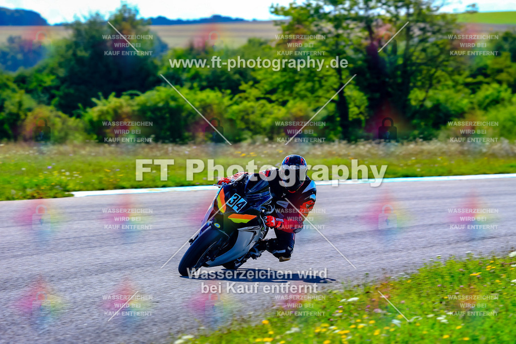 034-5651 | Hier findet Ihr Bilder von Touristenfahrten auf der Nürburgring Nordschleife oder von anderen Veranstaltungen die ich besucht habe. Viel Spass beim Durch Schauen 