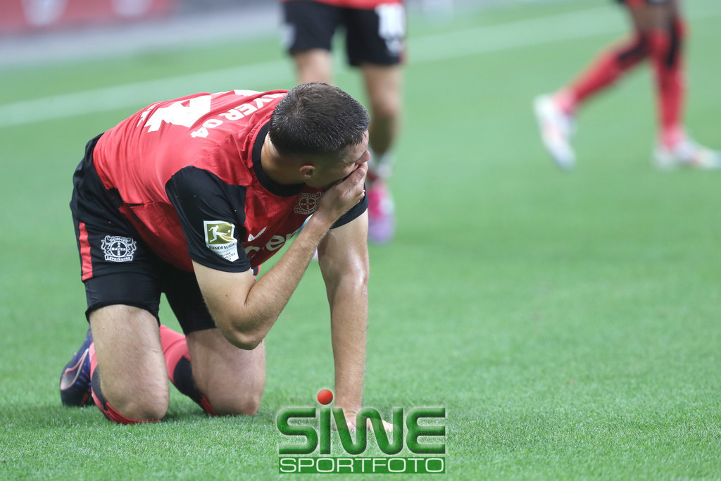 1.Fussball-Bundesliga  :    Bayer 04 Leverkusen--RB Leipzig   2.Spltg. | 31.08.2024.2024; Fussball; GER;  Saison 2024/2025 ; 1.Bundesliga;  2.Spieltag. :  Bayer 04 Leverkusen-- RB Leipzig  :    Patrik Schick (14/B04)  hat einen "kleinen "treffer erhalten.DFL REGULATIONS PROHIBIT ANY USE OF PHOTOGRAPHS AS IMAGE SEQENCES AND/OR QUASI-VIDEO. - Realisiert mit Pictrs.com