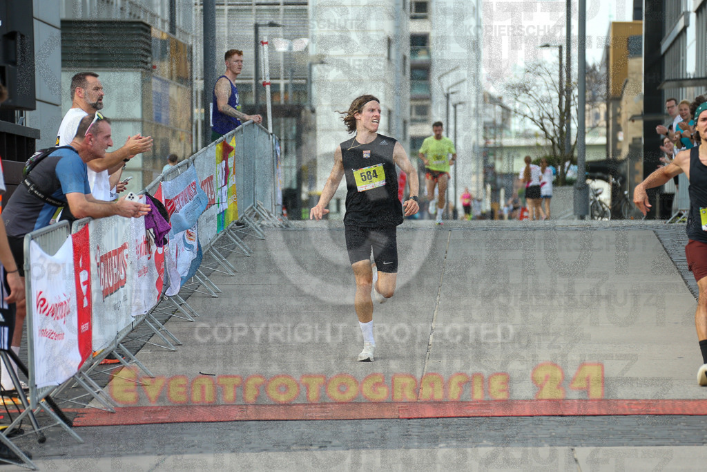 250920_1508_EX1_8401 | Sportfotografie im Rhein-Sieg Kreis, Köln, Bonn, NRW, Rheinland Pfalz, Hessen, etc. Unser Tätigkeitsfeld umfasst den Laufsport vom Volkslauf über den Marathon, Duathlon, Triathon bis zum Ultralauf wie Kölnpfad Ultra oder Schindertrail.