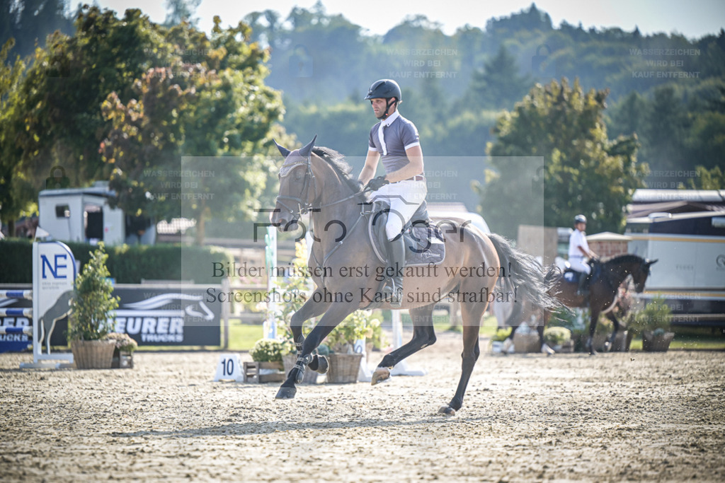 DOS_0510 | Entdecke hochwertige Reitturnierfotos von Foto Oger. Professionell, emotional und authentisch – jetzt Lieblingsmomente im Shop bestellen. - Realisiert mit Pictrs.com