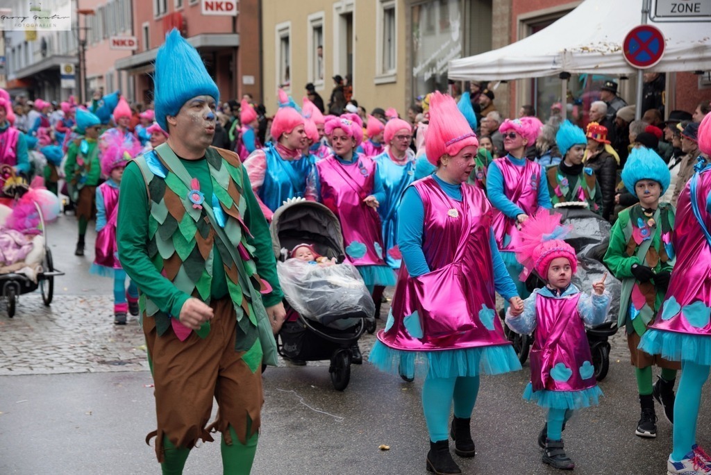 Fasnacht _24-206-RA | Fotoblog Schwarzwald, Foto Blog Wiesental, Pfaffenberg, Winterzauber, Zeller Bergland, Zell im Wiesental, Fotoblog Wiesental, Landschaftsfotos, Bilder Wiesental, Natur, Naturbilder, Fastnacht, Zeller Fastnacht, Zeller Fasnacht, Zeller Bergland, Belchen, - Realisiert mit Pictrs.com