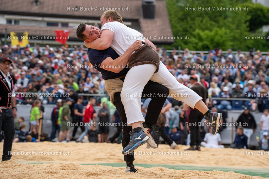 BUR03605 | René Burch leidenschaftlicher Fotograf aus Kerns in Obwalden.  Hier finden sie Sport, Landschaft und Natur Fotografie.
 - Realisiert mit Pictrs.com