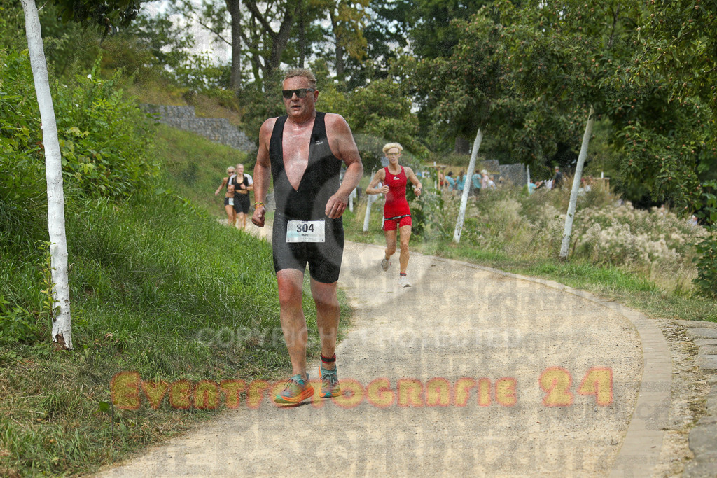 250824_1346_EX1_3634 | Sportfotografie im Rhein-Sieg Kreis, Köln, Bonn, NRW, Rheinland Pfalz, Hessen, etc. Unser Tätigkeitsfeld umfasst den Laufsport vom Volkslauf über den Marathon, Duathlon, Triathon bis zum Ultralauf wie Kölnpfad Ultra oder Schindertrail.