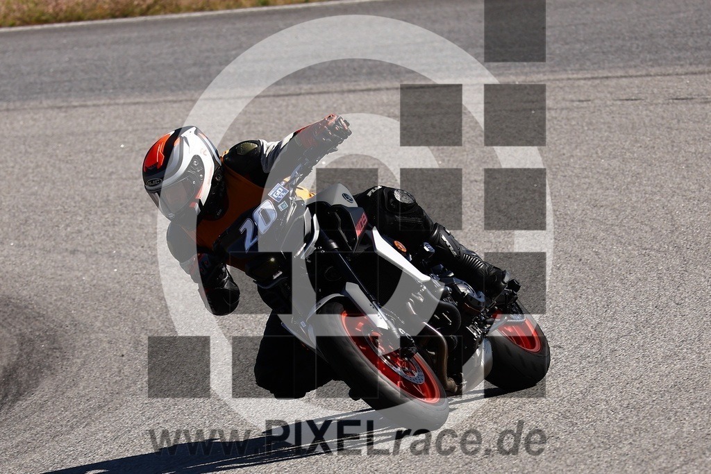 0020-20240806_03993 | Schöne Erinnerungen an spannende Momente - das festzuhalten ist unser Job. PIXELrace.de ist seit 2003 auf den Rennstrecken Europas unterwegs um die Action draußen beim Fahren und die wunderbare Stimmung imm Fahrerlager für euch einzufangen.