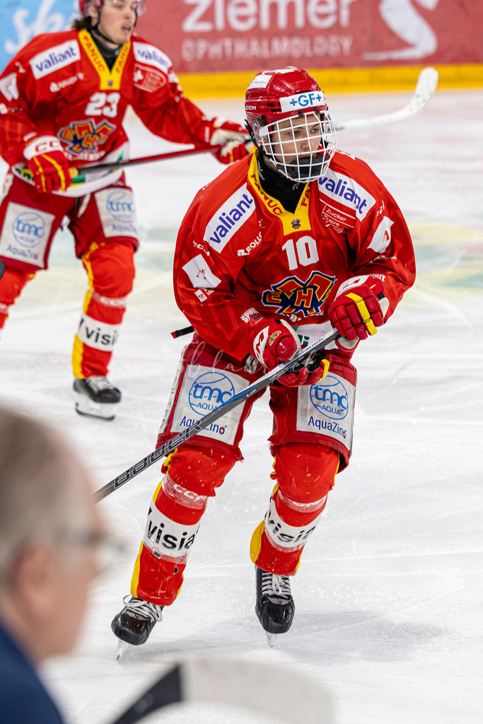 EHCB vs GCK 20260104-6199 | Sportbilder, Sportfotograf, Hochzeits- und Eventfotografin, Flugshows, Portraits und Tiershooting, Aviation, Downhill, Nationalleague, Swissleague, International