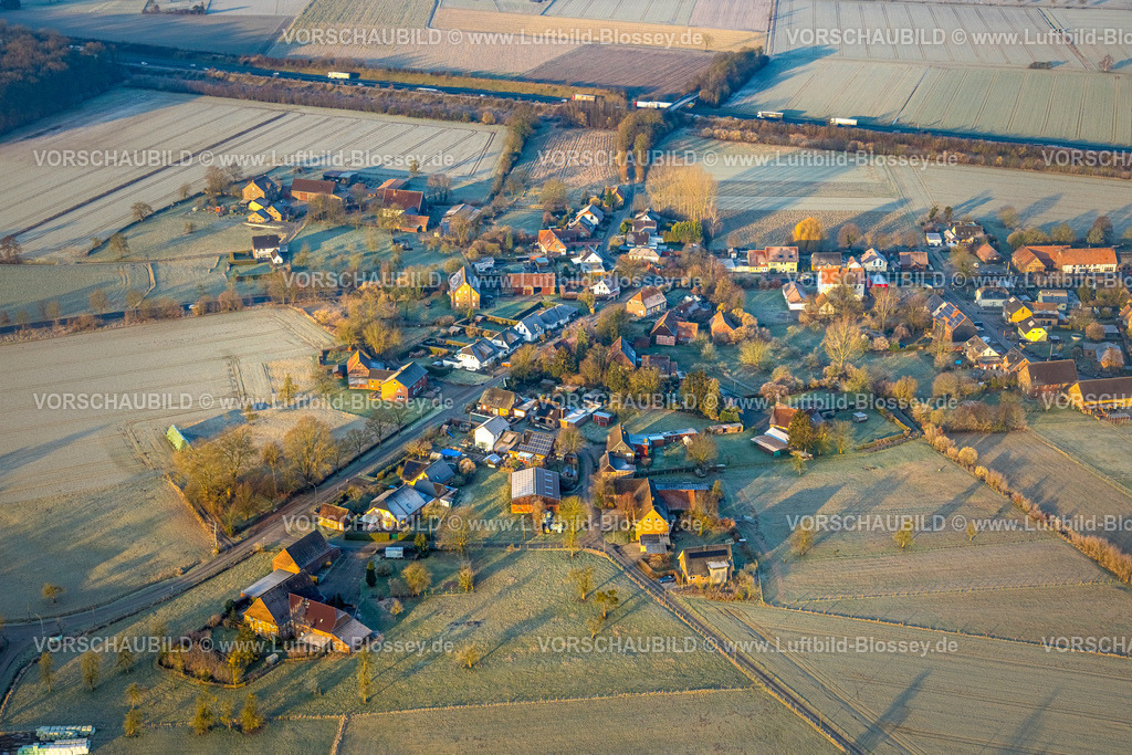 Hamm250200170Uentrop | Luftbild, Wohngebiet Ortsansicht Ortsteil Norddinker, hinten die Autobahn A2, Uentrop, Hamm, Ruhrgebiet, Nordrhein-Westfalen, Deutschland
