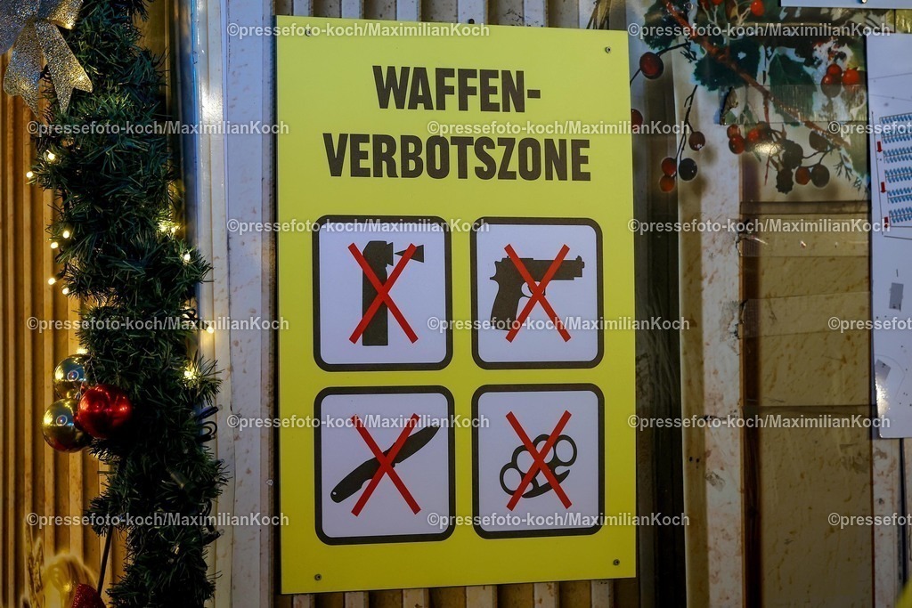 CR29112501086 | 29.11.2025, Herne, Pünktlich zur Vorweihnachtszeit öffnen die ersten Weihnachtsmärkte in Nordrhein-Westfalen. Eindrücke rund um den Weihnachtsmarkt Cranger Weihnachtszauber in Herne. 