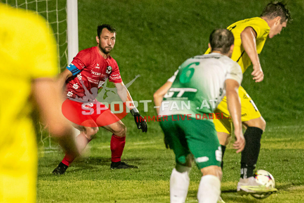 SV Feldkirchen - SC Launsdorf 2-1, Unterliga Ost | Hans Thamer (SV Feldkirchen, K #1) Michael Tammegger (SV Feldkirchen #6) SV Feldkirchen - SC Launsdorf 2-1 am 23.08.2023 in Feldkirchen
(Modehaus NIMO Arena), Austria, (Photo by Ernst Krawagner sport-fan.at) - Realisiert mit Pictrs.com