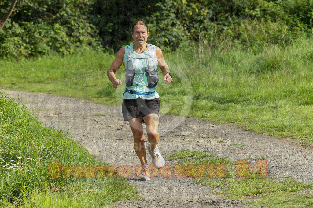 230826_1637_EX1_1599 | Sportfotografie im Rhein-Sieg Kreis, Köln, Bonn, NRW, Rheinland Pfalz, Hessen, etc. Unser Tätigkeitsfeld umfasst den Laufsport vom Volkslauf über den Marathon, Duathlon, Triathon bis zum Ultralauf wie Kölnpfad Ultra oder Schindertrail.