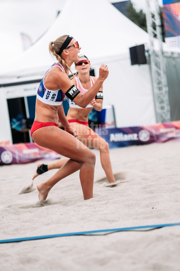 Beachvolleyball | Frauen | Allianz German Beach Tour 2024 | Tourstop Kühlungsborn 2 | 16.08.2024 | vorne jubelt Sandra Ittlinger, hinten Kim van de Velde