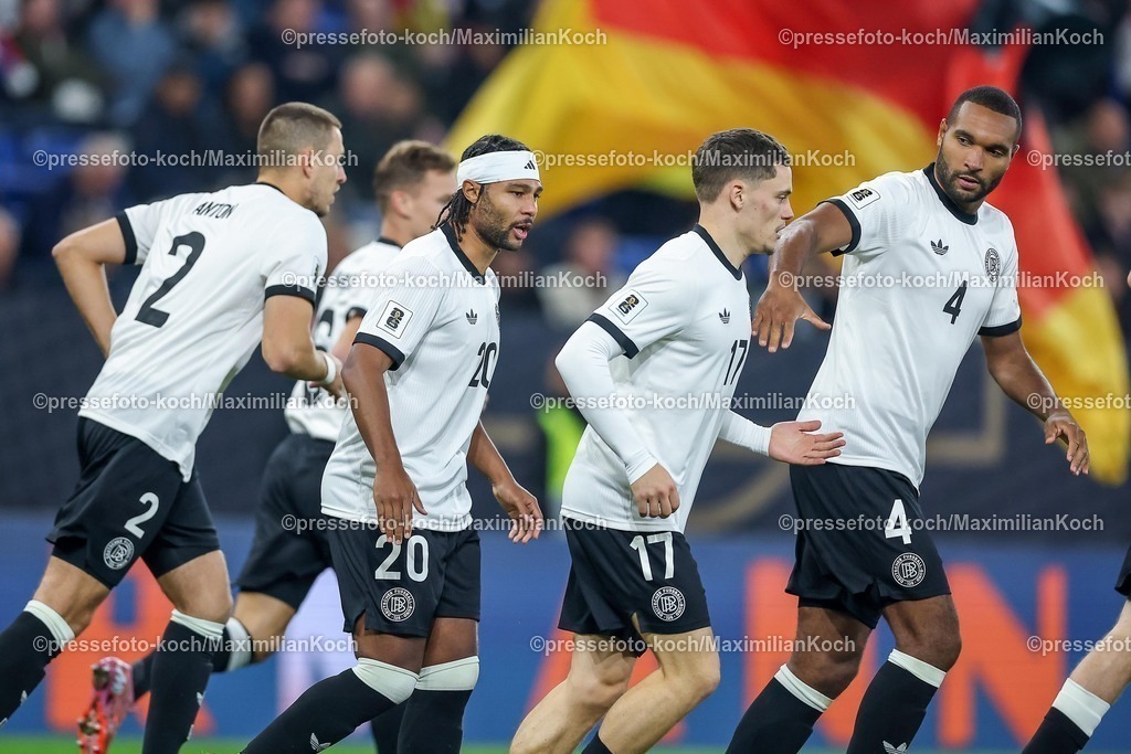 DFB10102501114 | 10.10.2025, Fußball, Länderspiel, Deutschland - Luxemburg, UEFA WM-Qualifikation, 2025/2026, Gruppe A, PreZero Arena in Sinsheim: Torjubel nach dem Tor zum 3:0 durch Torschütze Serge Gnabry (GER #20)  zusammen mit  Florian Wirtz (GER #17) Jonathan Tah (GER #04) DFB regulations prohibit any use of photographs as image sequences and or quasi-video.