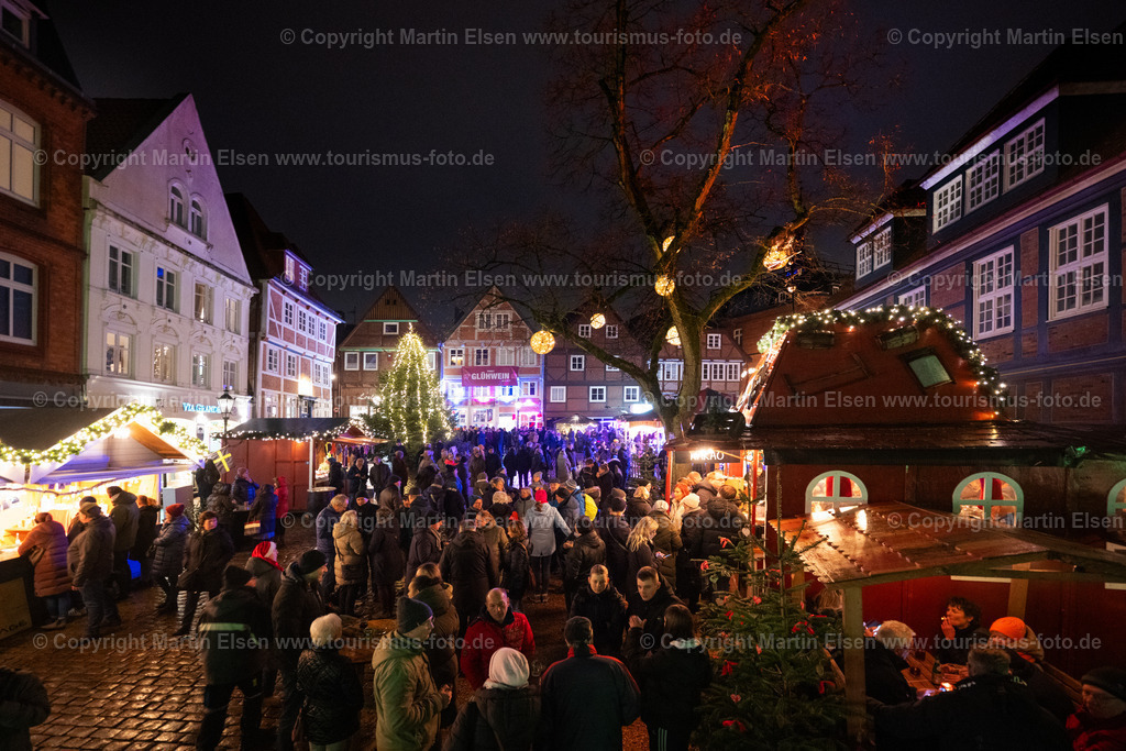 Stade Weihnachtsmarkt_ELS_7911161223 | Stade DLRG Fackelschimmen 3.Advent - Realisiert mit Pictrs.com