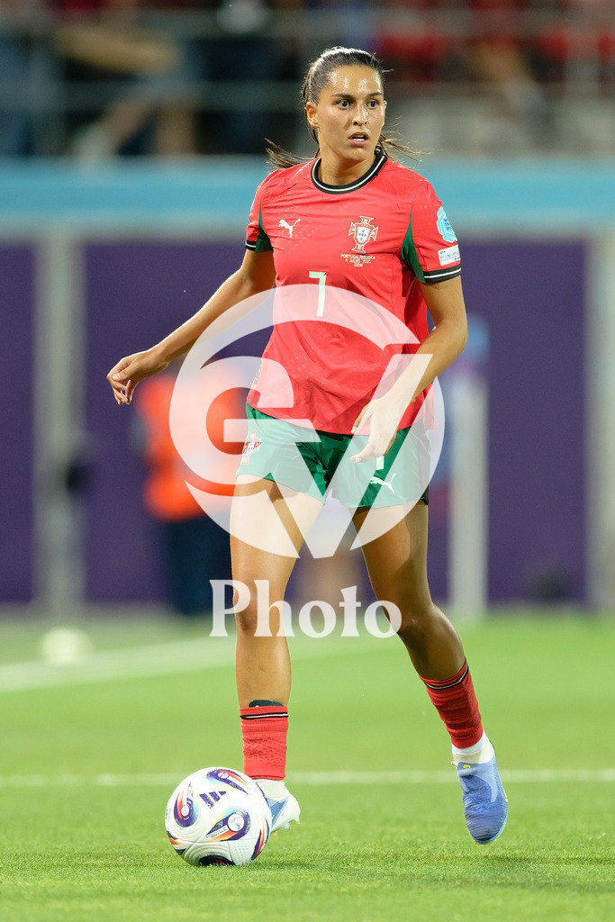 Portugal v Belgium: UEFA Women's EURO 2025 Group B | SION, SWITZERLAND - JULY 11: Francisca Nazareth of Portugal controls the ball  during the UEFA Women's EURO 2025 Group B match between Portugal and Belgium at Stade de Tourbillon on July 11, 2025 in Sion, Switzerland. (Photo by Giuseppe Velletri/Sports Press Photo/Getty Images)