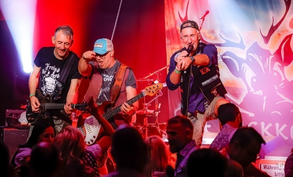 bc47347bc7524ca0b1f566ddb3ccb380 | traudl_s_fotos