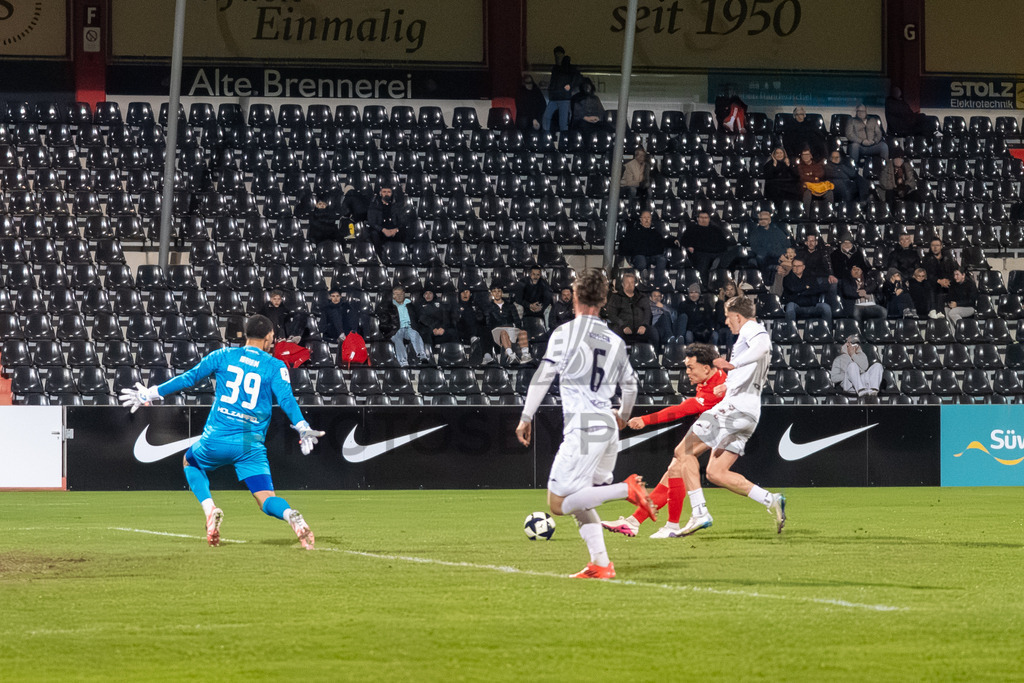 SG Sonnenhof Grossaspach vs. TSV Steinbach Haiger, Fussball, Regionalliga Suedwest, 25. Spieltag, 20.03.2026 | Niklas Pollex (SG Sonnenhof Großaspach, #18) trifft zum 2:1,SG Sonnenhof Grossaspach vs. TSV Steinbach Haiger, Fussball, Regionalliga Suedwest, 25. Spieltag, 20.03.2026Foto: photosbyphips/Philip Ziegler