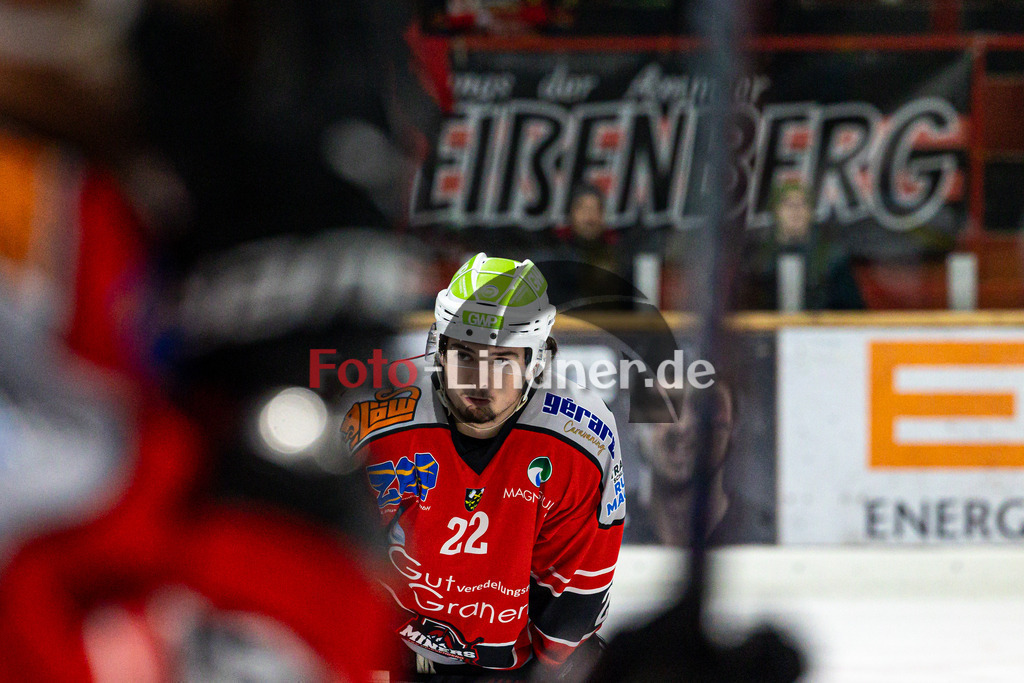 TSV Peißenberg Miners vs ERV Schweinfurt | Eishockey Bayernliga 2023/2024, TSV Peißenberg Miners vs ERV Schweinfurt, 20240114,
Sinan ONDÖRTOGLU (Miners 22) ,
2024-01-14 in Peißenberg (Eisstadion)
22 Sinan ONDÖRTOGLU (Miners 22)
Copyright: WolfgangxLindner foto-lindner.de