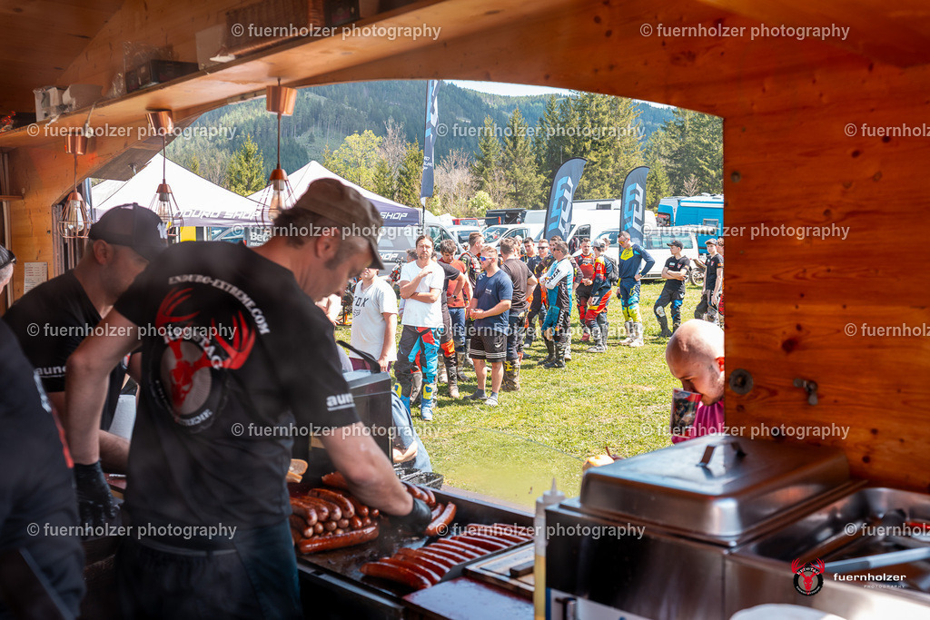 fuernholzer_250501-C1-368 | Fotografische Impressionen von der Red Stag Enduro Extreme by fuernholzer-photography.com. Endurosport in Österreich fotografisch festgehalten von fuernholzer. Auftragsfotografie für Private, Gewerbefotos und Industriefotografie. Eventfotografie, Sportfotografie und Motorsportfotografie. Anbieter von Fotoworkshops, Fototraining, fotografischen Vorträgen und Fotoseminaren.