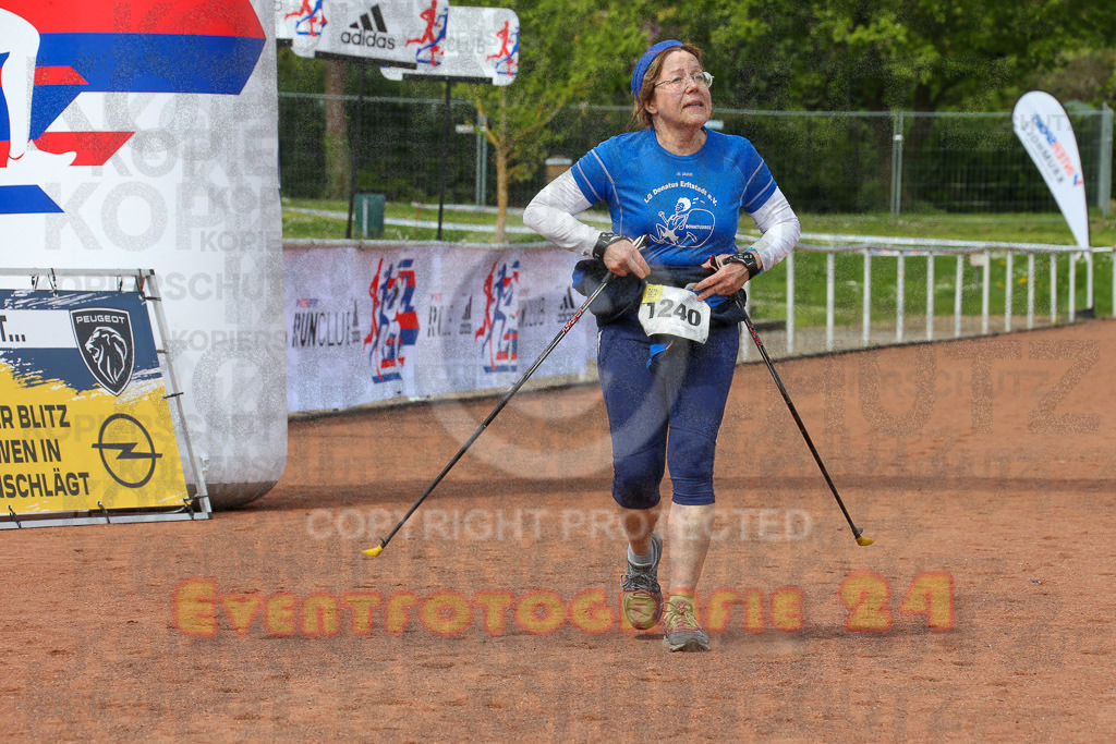 220501_1204_EX1_1632 | Sportfotografie im Rhein-Sieg Kreis, Köln, Bonn, NRW, Rheinland Pfalz, Hessen, etc. Unser Tätigkeitsfeld umfasst den Laufsport vom Volkslauf über den Marathon, Duathlon, Triathon bis zum Ultralauf wie Kölnpfad Ultra oder Schindertrail.