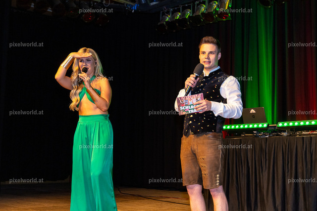 Schlager trifft Tracht | Bildershop von pixelworld.at - Realisiert mit Pictrs.com