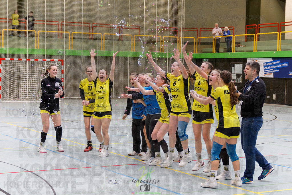 Hessenmeisterschaft wJC - Finale; HSG Kleenheim - HSG Weiterstadt/ Braunsh.Worf. | Hessenmeisterschaft wJC - Finale; HSG Kleenheim - HSG Weiterstadt/ Braunsh.Worf. am 22.03.2025 in Biedenkopf (Sporthalle Lahntalschule)Photo © 2025 - Jörg Heinrich - Realisiert mit Pictrs.com