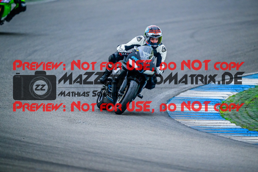 MaZZes_FotoMatrix_240614_6007705_6105 | GELB